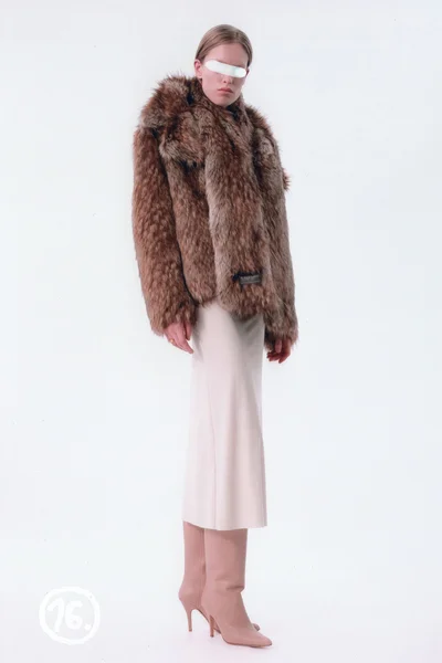 Look 38